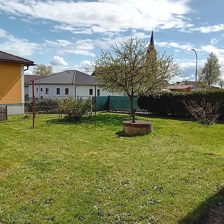 Waldviertler Wohlfuehloase Mit Garten Langschwarza